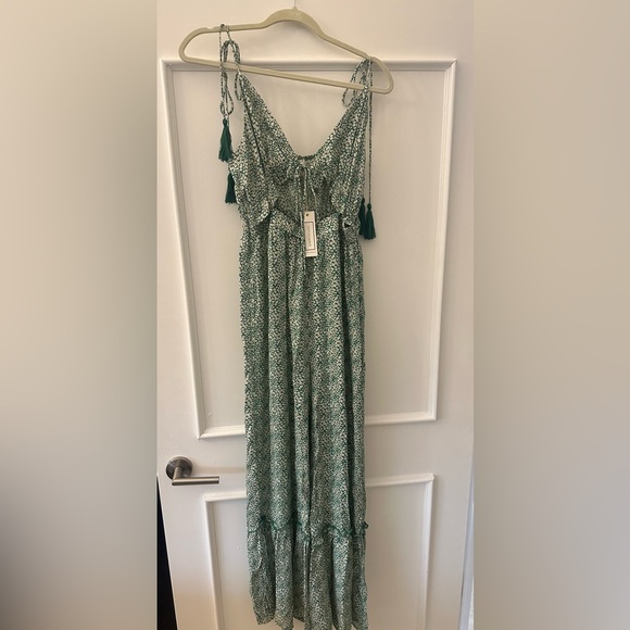 Shop Neighbor by In The Beginning Green floral jumpsuit - Picture 2 of 6